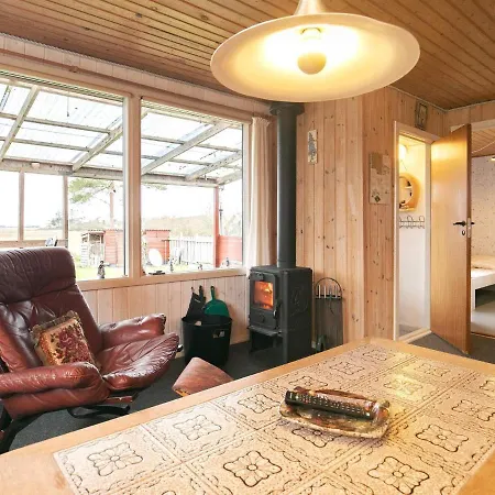 Seaside Serenity In Faldsled-by Traum Millinge