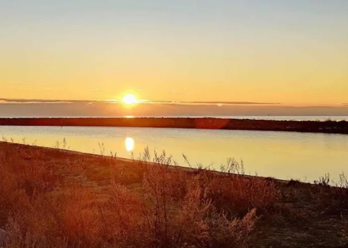 Seaside Serenity In Faldsled-by Traum *